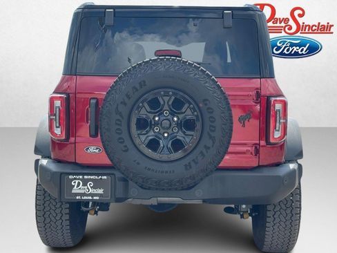 Used 2026 Ford Bronco Outer Banks w/ Sasquatch Package AWD/4WD image 8