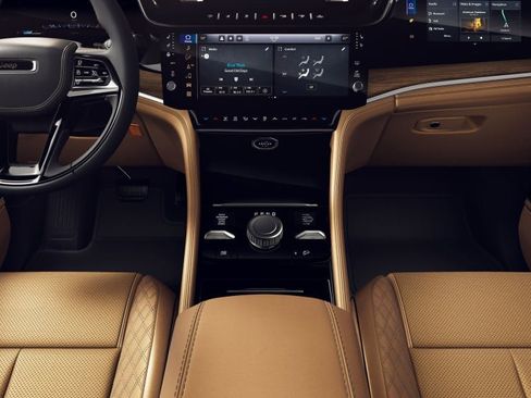 New 2026 Jeep Grand Cherokee L Summit image 5