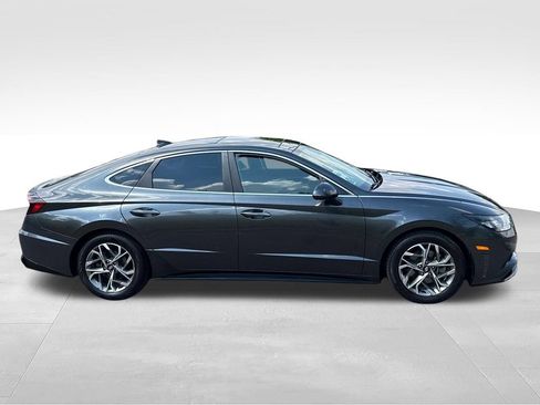 Used 2022 Hyundai Sonata SEL w/ Convenience Package FWD image 9
