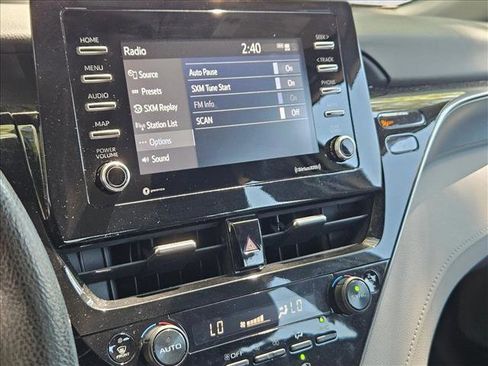 Used 2022 Toyota Camry LE image 8