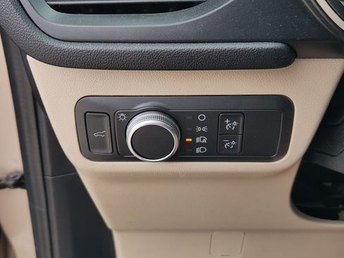 Used 2021 Ford Escape SE w/ Convenience Package image 22