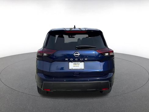 Used 2025 Nissan Rogue SV image 12