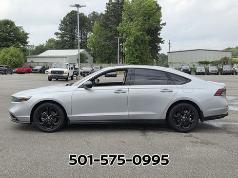 Used 2025 Honda Accord SE image 2