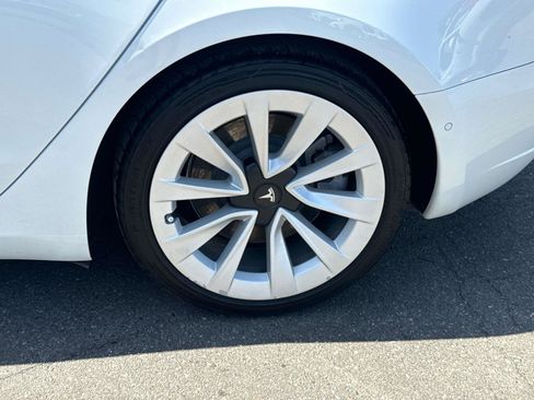 Used 2021 Tesla Model 3 Long Range AWD/4WD image 31