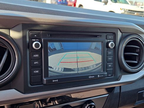 Used 2018 Toyota Tacoma SR5 image 18