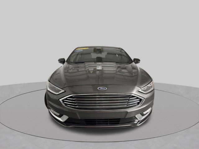 Used 2017 Ford Fusion SE FWD image 3