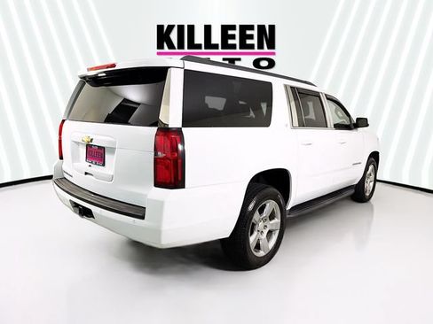 Used 2018 Chevrolet Suburban LT RWD image 7