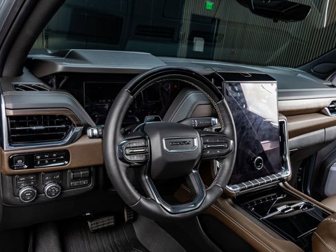 Used 2026 GMC Yukon XL Denali Ultimate image 17