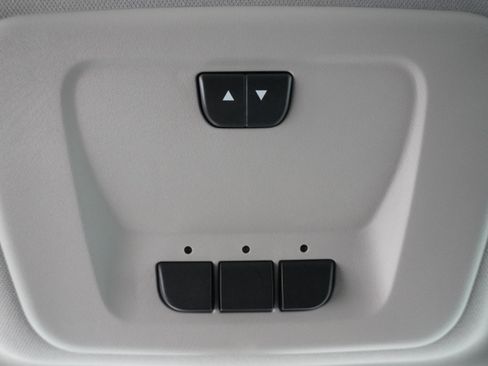 Used 2011 Chevrolet Impala LT w/ Luxury Edition Package image 20