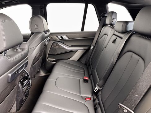 Used 2022 BMW X5 sDrive40i w/ Premium Package RWD image 25