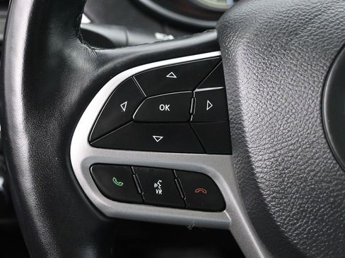 Used 2021 Jeep Cherokee High Altitude AWD/4WD image 13