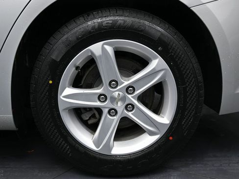 Used 2019 Chevrolet Malibu LS image 11