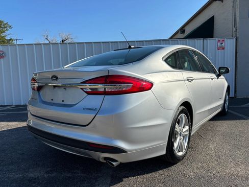 Used 2018 Ford Fusion S FWD image 6