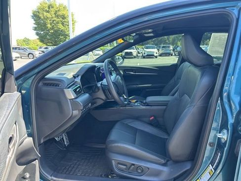 Used 2025 Toyota Camry XSE FWD image 15