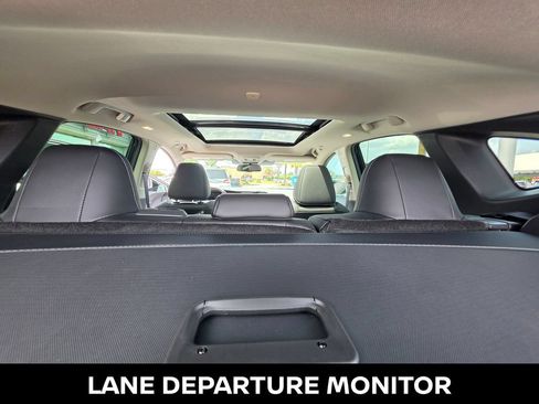 Certified 2025 Nissan Murano SL w/ Cargo Package AWD/4WD image 14
