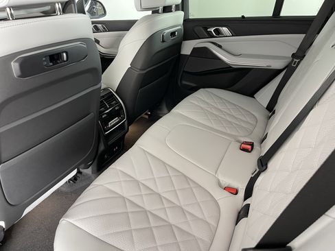 New 2026 BMW X5 xDrive40i image 17