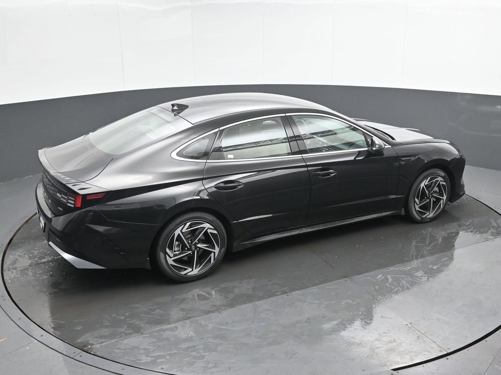 New 2026 Hyundai Sonata SEL AWD/4WD image 32