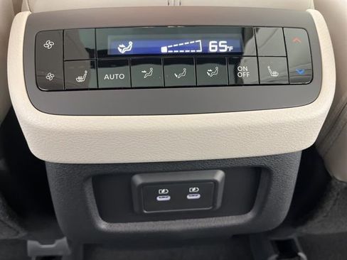 New 2026 Nissan Pathfinder SL image 46