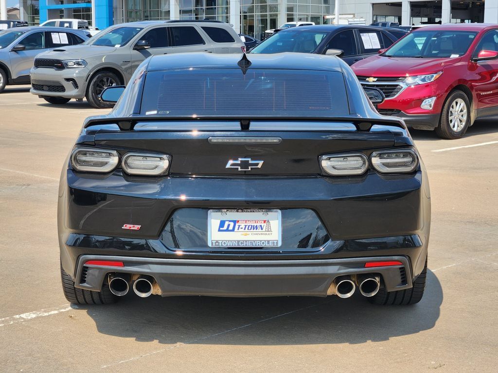Used 2019 Chevrolet Camaro SS RWD image 6