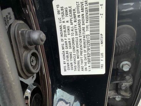 Used 2015 Honda Civic SE image 21