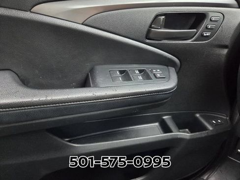 Used 2023 Honda Passport EX-L image 37