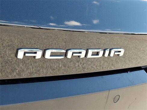 Used 2023 GMC Acadia SLE w/ Driver Convenience Package image 29