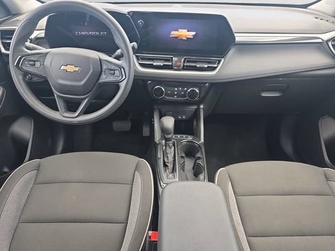 Used 2025 Chevrolet TrailBlazer LT AWD/4WD image 10