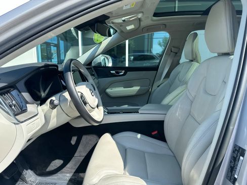 Used 2023 Volvo XC60 B6 Ultimate w/ Protection Package Premier AWD/4WD image 11