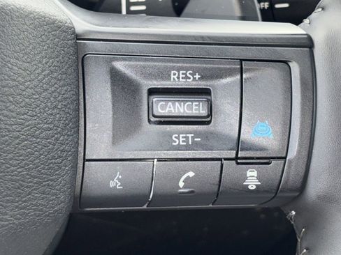 Certified 2026 Nissan Rogue SV FWD image 21