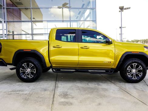 Used 2023 GMC Canyon AT4 w/ Canyon Safety Plus Package image 9