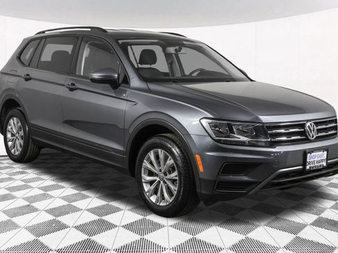 Used 2020 Volkswagen Tiguan S image 10