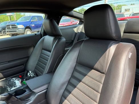 Used 2008 Ford Mustang GT RWD image 17
