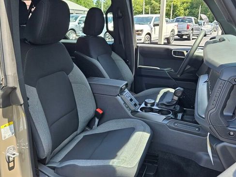 New 2025 Ford Bronco Base w/ Sasquatch Package image 17