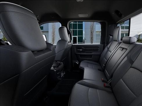 New 2026 RAM 2500 Laramie AWD/4WD image 23
