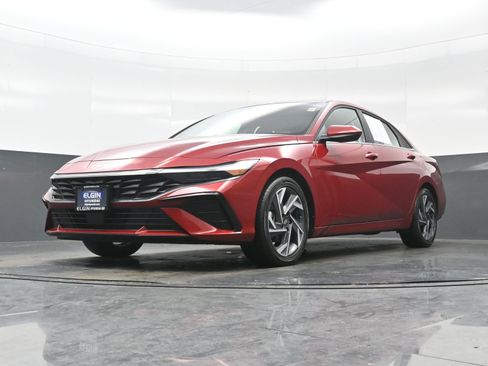 Certified 2025 Hyundai Elantra SEL w/ Cargo Package image 25