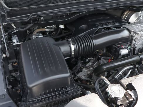 Used 2022 RAM 1500 Laramie w/ Sport Appearance Package AWD/4WD image 13