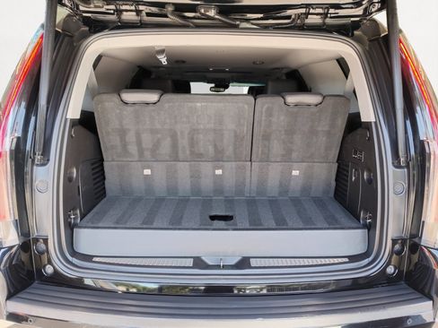 Used 2018 Cadillac Escalade Luxury w/ LPO, Radiant Package RWD image 13