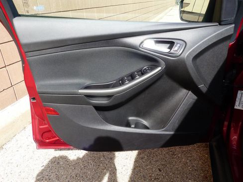 Used 2015 Ford Focus SE w/ Equipment Group 201A image 20