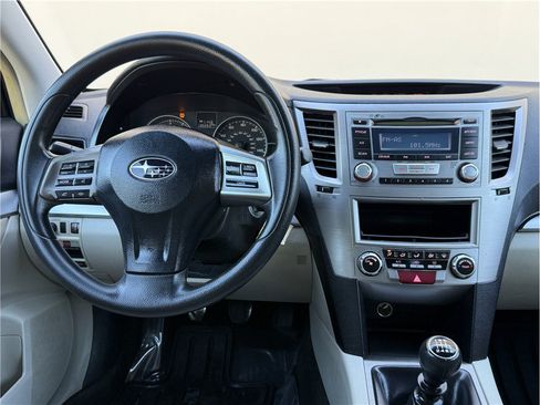 Used 2014 Subaru Legacy 2.5i w/ Popular Package #2 AWD/4WD image 18