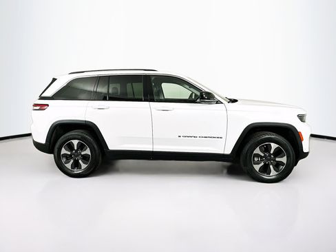 Used 2022 Jeep Grand Cherokee Limited 4xe w/ Luxury Tech Group II AWD/4WD image 10