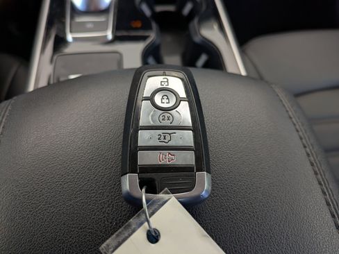 Certified 2020 Ford Edge SEL w/ Convenience Package FWD image 32