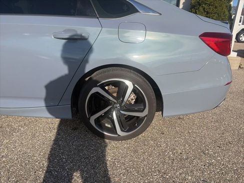 Used 2022 Honda Accord Sport image 10