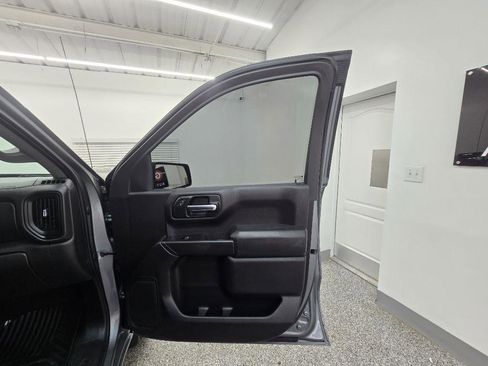 Used 2020 Chevrolet Silverado 1500 Custom w/ Custom Value Package RWD image 29