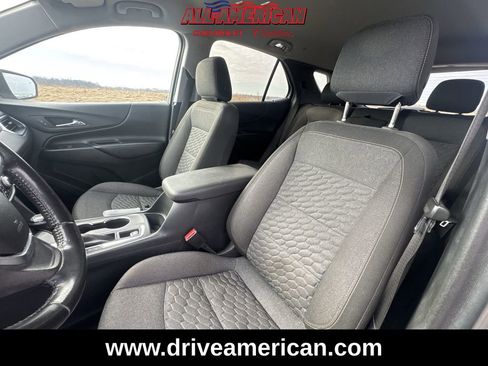 Used 2019 Chevrolet Equinox LT w/ Driver Convenience Package image 18