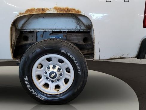 Used 2012 Chevrolet Silverado 2500 W/T AWD/4WD image 23