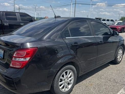 Used 2017 Chevrolet Sonic LT FWD image 3
