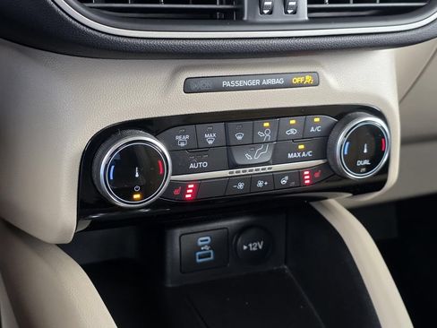 Used 2022 Ford Escape SEL FWD image 25