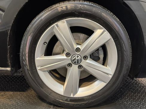Used 2015 Volkswagen Passat 1.8T Limited Edition image 30