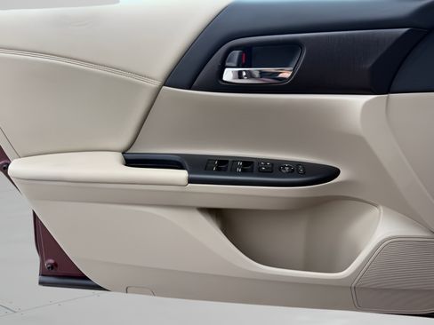 Used 2014 Honda Accord EX image 21