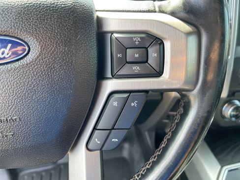 Used 2018 Ford F150 Platinum w/ Equipment Group 701A Luxury AWD/4WD image 28